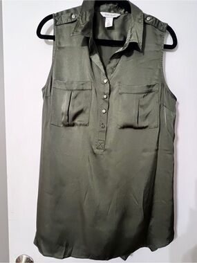 White House Black Market Olive Green Blouse with Collar Sz L